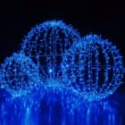 bola de luces de colores